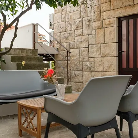 Comeissa Apartment Komiza