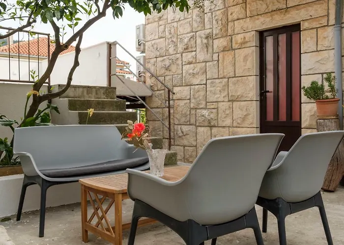Comeissa Apartman Komiža
